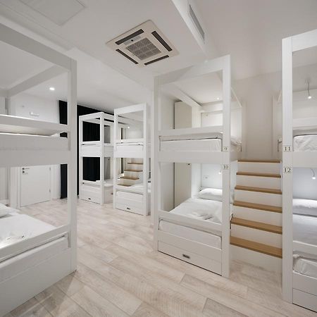 Boutique Hostel Posteya สปลิท ภายนอก รูปภาพ